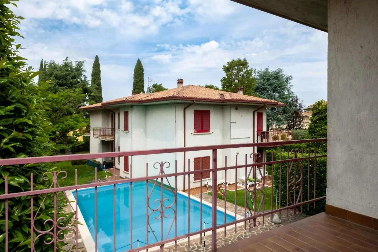 Scuderia Apartments Sirmione